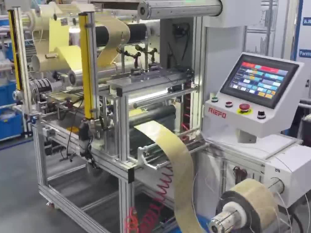 精準(zhǔn)模切設(shè)備